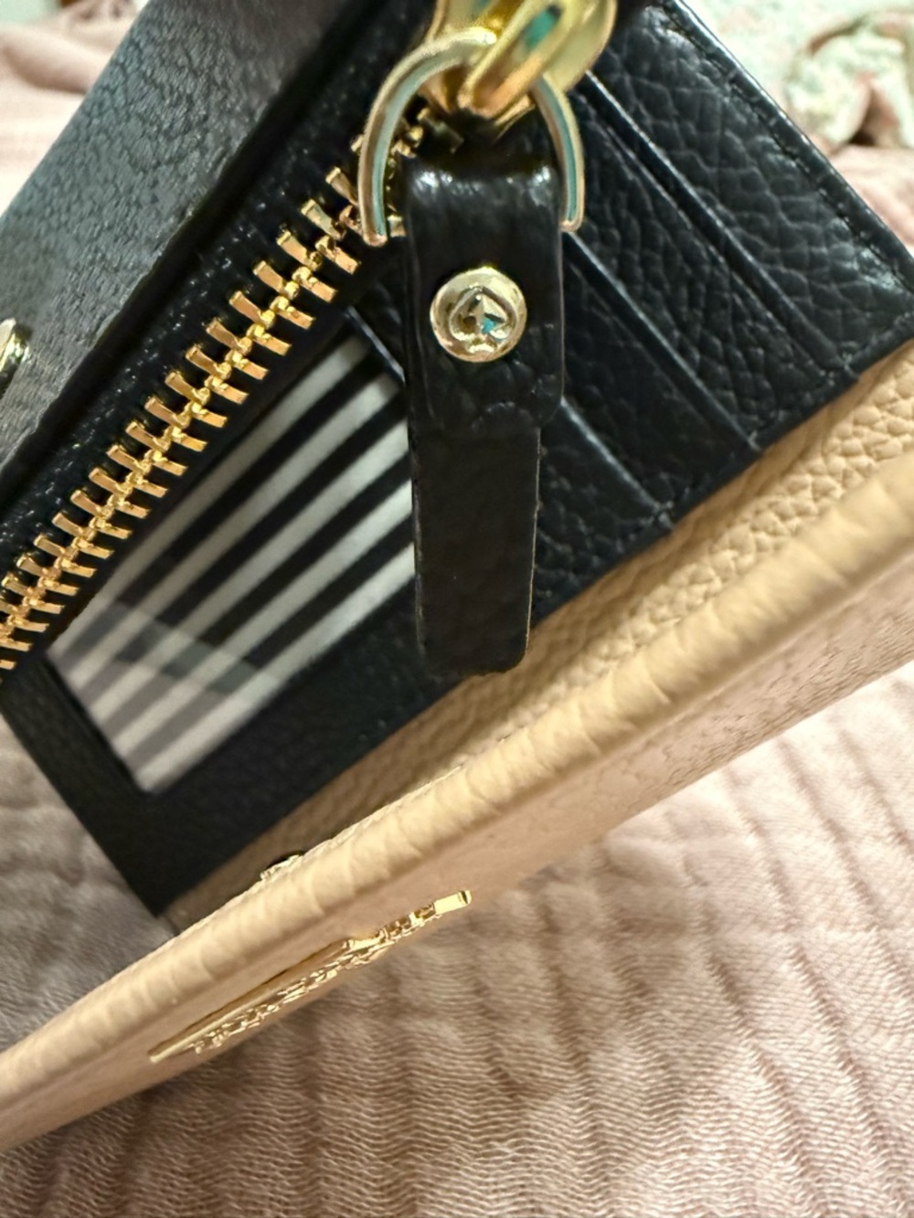 Kate Spade ♠️ Two-Tone Light Tan and Black Pebbled Leather Wallet - Picture 6 of 11